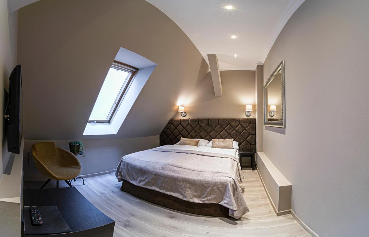 Rango Hotel 3*